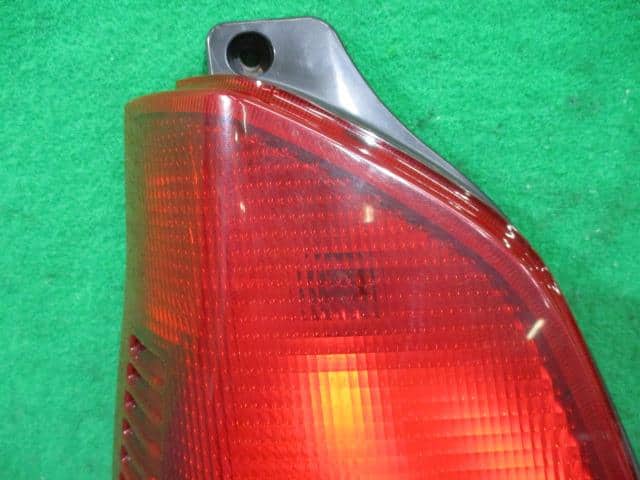 Left Tail Light MITSUBISHI Minica 2000 GD-H42V — photo 2