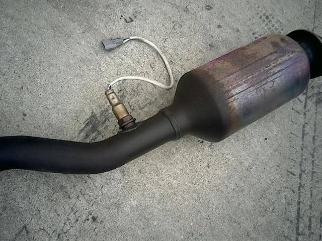 Front Exhaust Pipe NISSAN Note 2015 DBA-E12 — photo 2