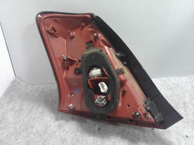 Right Tail Light TOYOTA Crown Majesta 2009 DBA-URS206 8155030A20 — photo 2