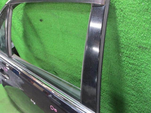 Rear Right Door Assembly TOYOTA Celsior 2002 UA-UCF30 — photo 2