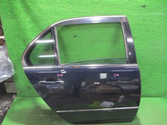 Rear Right Door Assembly TOYOTA Celsior 2002 UA-UCF30 — photo 1