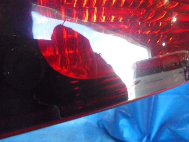 Right Tail Light TOYOTA Nadia 2001 GF-SXN15 — photo 6