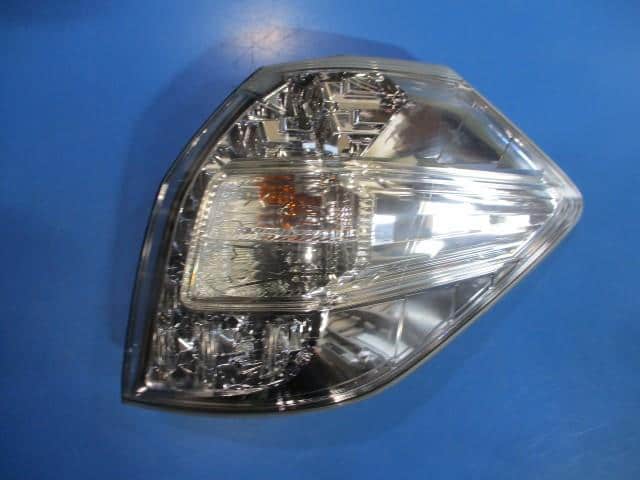 Right Tail Light HONDA Fit Shuttle 2012 DAA-GP2 — photo 3
