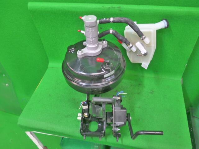 Brake Master Cylinder NISSAN Atlas 2009 PDG-SZ2F24 — photo 1