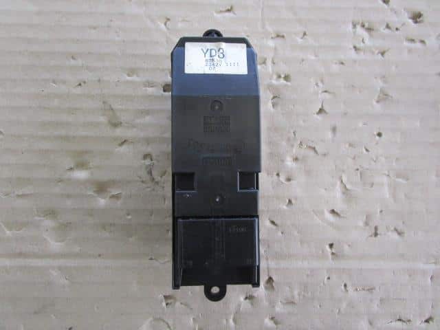 Power Window Switch SUZUKI Alto 2012 DBA-HA25S — photo 2