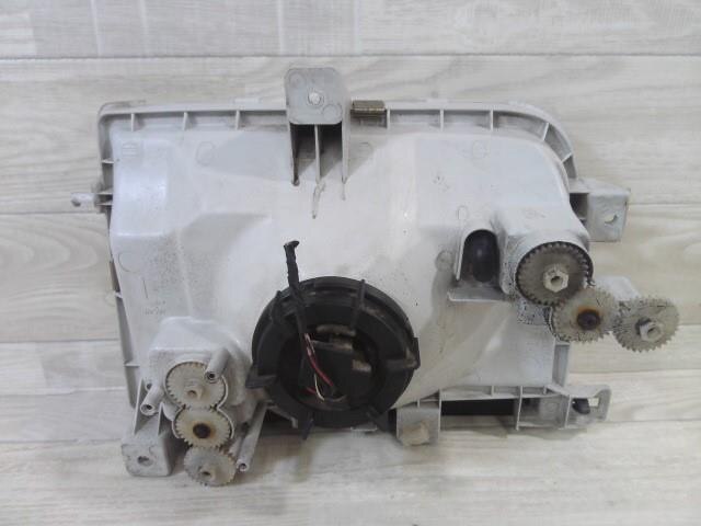 Left Headlight NISSAN Atlas 1997 KG-SR8F23 — photo 2