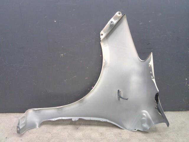Right Fender Panel TOYOTA Vitz 2005 DBA-SCP90 — photo 2