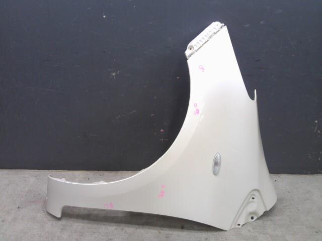 Left Fender Panel TOYOTA Vitz 2005 DBA-SCP90 — photo 1