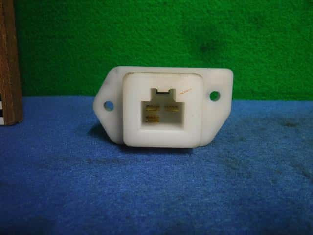 Heater Resistor NISSAN Serena 2010 DBA-FNC26 — photo 3