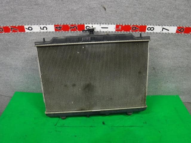 Radiator NISSAN Serena 2010 DBA-FNC26 — photo 1