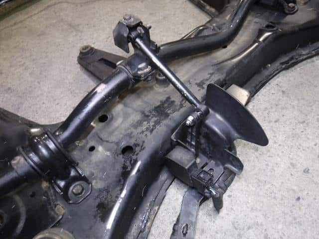 Front Member NISSAN Serena 2010 DBA-FNC26 — photo 6