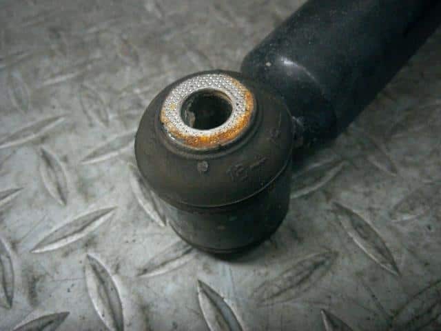 Rear Left Shock Absorber HONDA N-one 2013 DBA-JG1 — photo 2