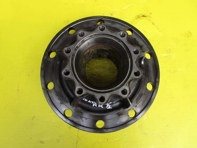 RR Wheel Hub HINO Hino largesize car 2014 QKG-FR1EXB 42411E0120 — photo 1