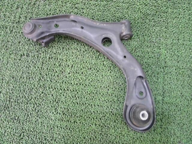 Front Right Lower Control Arm HONDA N BOX 2016 DBA-JF1 — photo 2