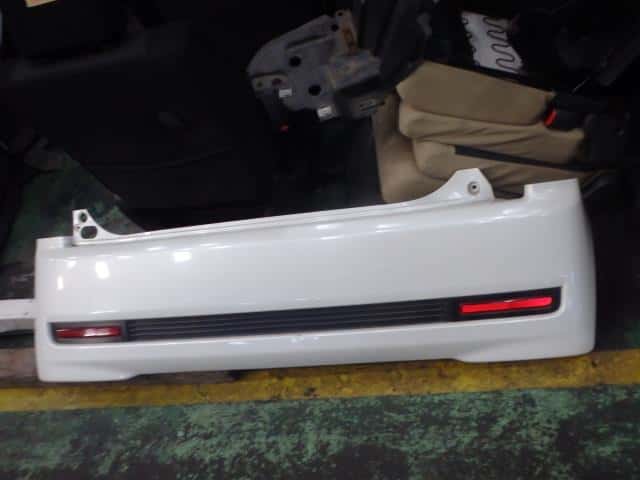 Rear Bumper Assembly DAIHATSU Move 2010 CBA-L175S — photo 1