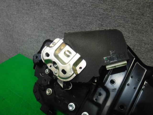 Power Slide Door Motor TOYOTA Estima 2006 DAA-AHR20 — photo 3