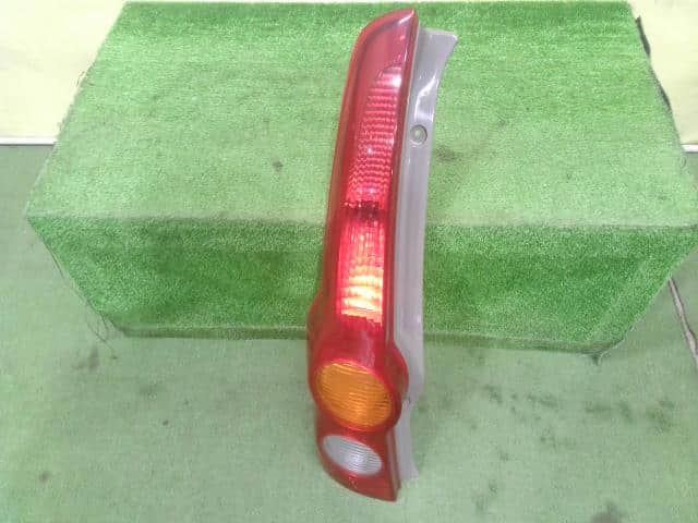 Left Tail Light DAIHATSU Mira 2012 DBA-L275S — photo 1