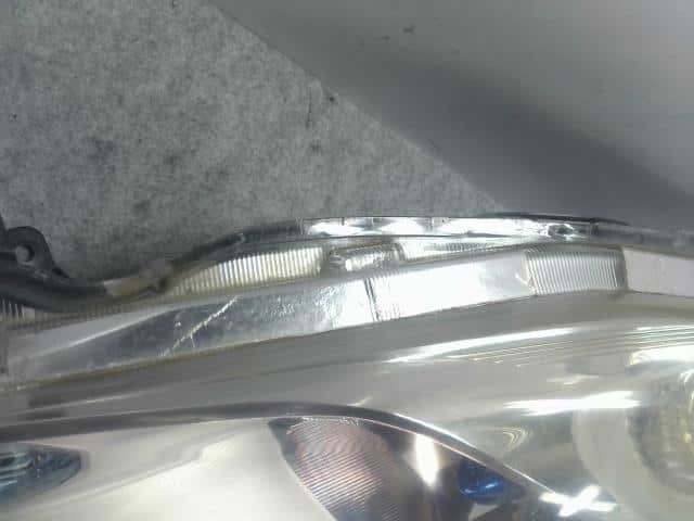 Left Headlight NISSAN Leaf_ 2012 ZAA-AZE0 — photo 3
