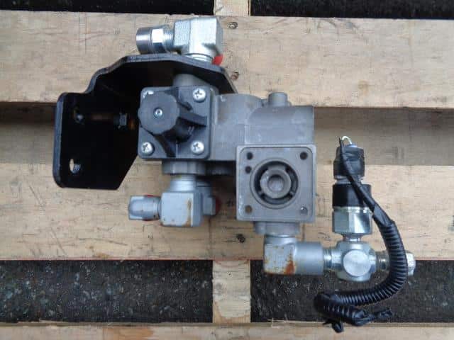 Brake Parts ISUZU Forward 2019 2RG-FRR90S2-NDYH — photo 4