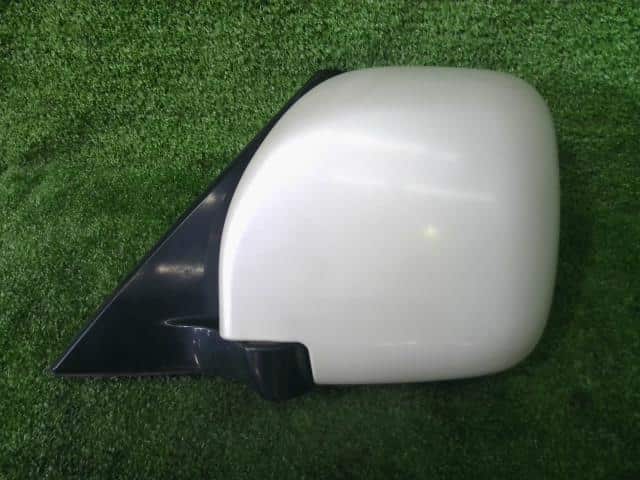 Left Side Mirror MITSUBISHI Pajero 2004 LA-V73W — photo 1