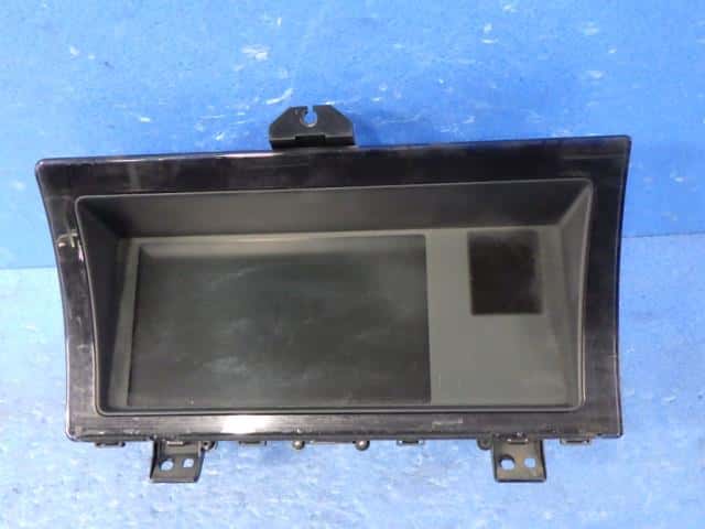 Multi Monitor HONDA Elysion 2010 DBA-RR1 — photo 2