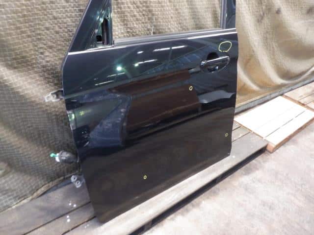 Front Left Door Assembly SUZUKI Spacia 2013 DBA-MK32S 6800281M00 — photo 3