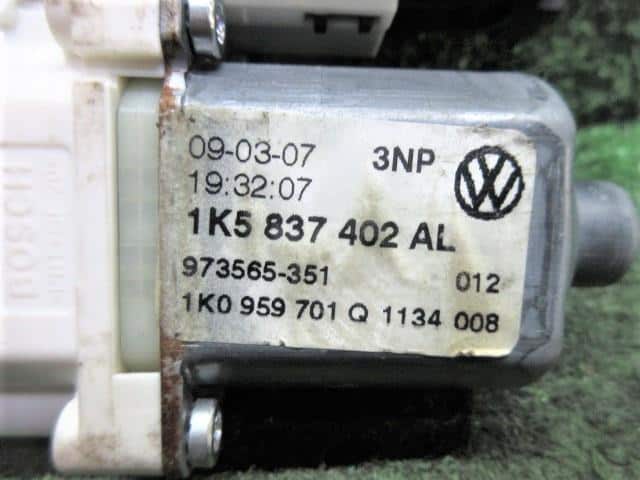 Front Right Door Regulator VOLKSWAGEN Jetta 2006 GH-1KAXX 973565351 — photo 3
