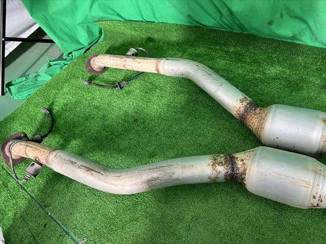 Exhaust Center Muffler TOYOTA Crown 2014 DBA-GRS202 — photo 2