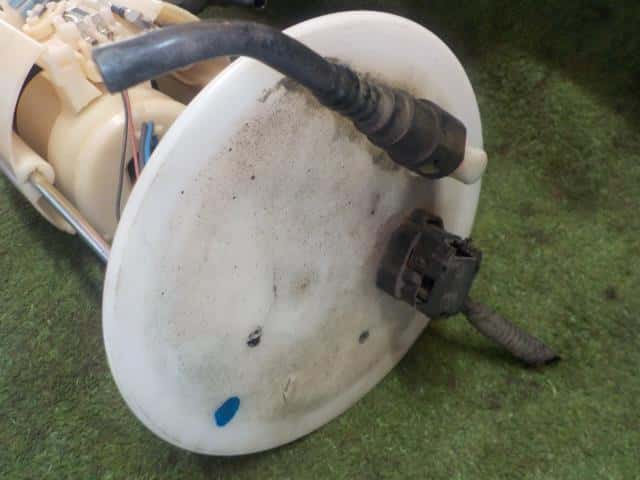 Fuel Pump SUZUKI Swift 2011 DBA-ZD72S 1510071L10 — photo 3
