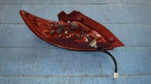 Right Tail Light MAZDA Demio 2010 DBA-DE3FS D65151150J — photo 2