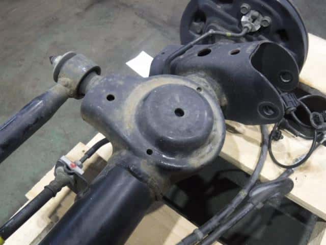 Rear Axle Beam Assembly SUZUKI Hustler 2014 DBA-MR31S — photo 7