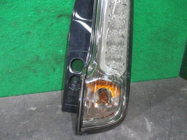 Right Tail Light SUZUKI Spacia 2013 DBA-MK32S 3565081M10 — photo 3