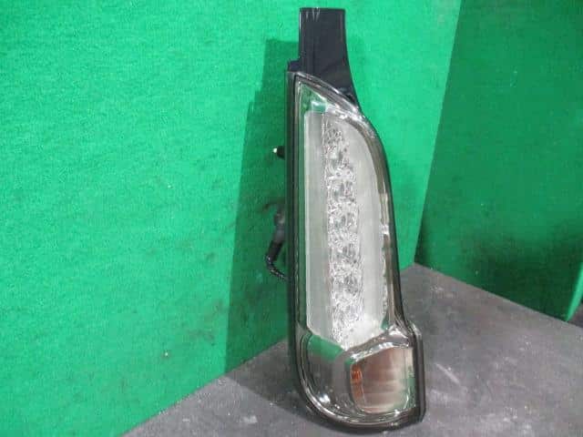 Left Tail Light SUZUKI Spacia 2013 DBA-MK32S 3567081M10 — photo 4