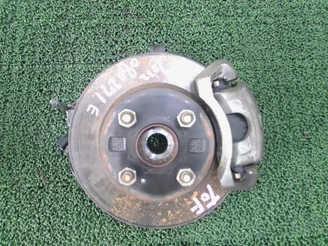 Front Right Knuckle Hub Assembly MAZDA Demio 2012 DBA-DEJFS D65133021A — photo 1