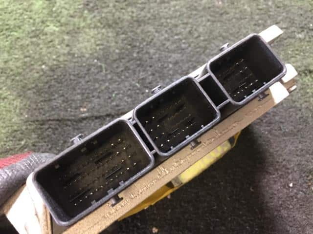Engine Control Unit CITROEN C4 2007 ABA-B58RFJP — photo 3