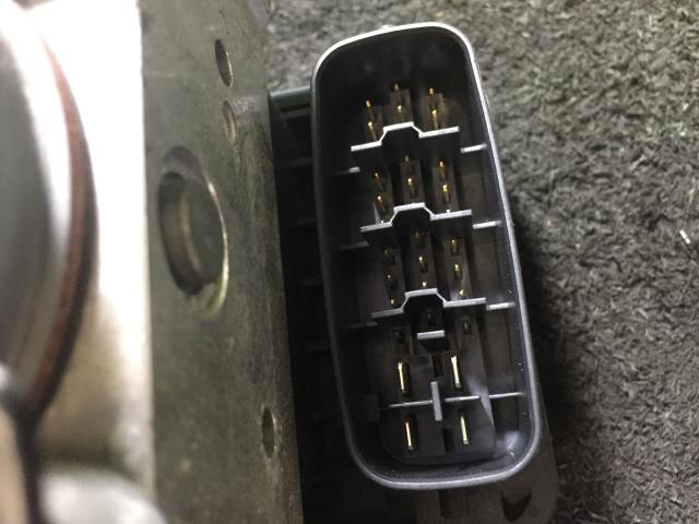 ABS Actuator TOYOTA Mark X 2006 DBA-GRX120 — photo 2