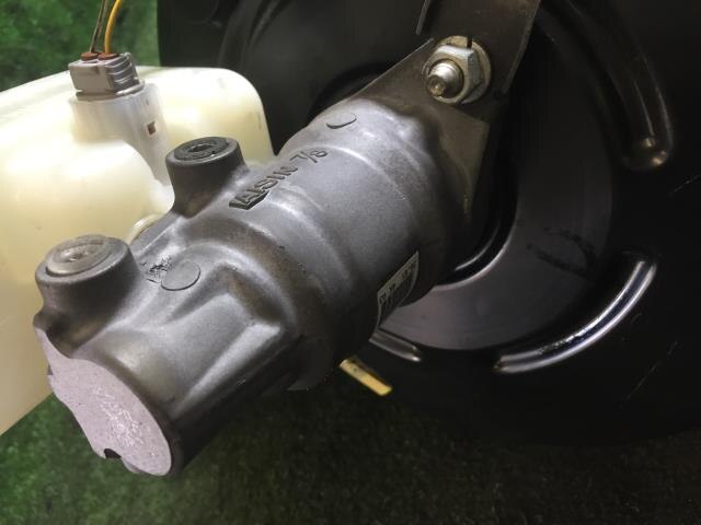 Brake Master Cylinder TOYOTA Mark X 2006 DBA-GRX120 — photo 2