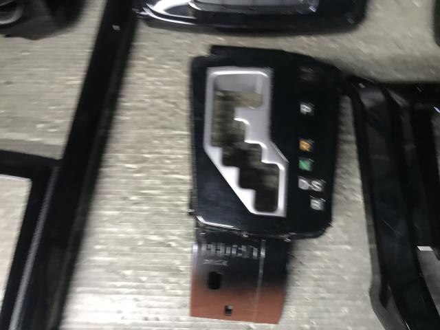 Interior Parts TOYOTA Corolla Fielder 2015 DBA-NZE161 — photo 3