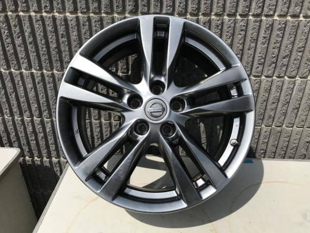 Wheel NISSAN Elgrand 2013 DBA-TE52 — photo 1