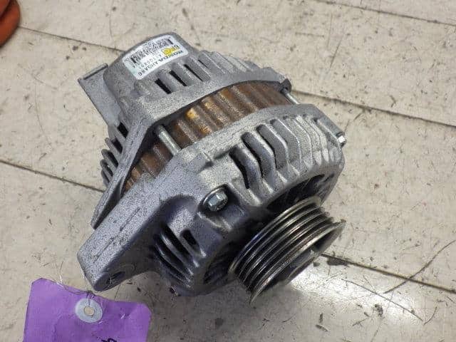 Alternator HONDA N box+ 2013 DBA-JF1 — photo 1