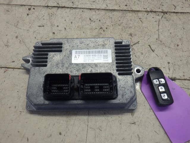 Engine Control Unit HONDA N box+ 2013 DBA-JF1 — photo 1