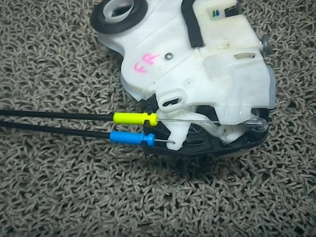 Door Lock Solenoid SUZUKI Wagon R 2012 DBA-MH34S 8221072M04 — photo 4