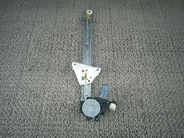 Front Right Door Regulator SUZUKI Wagon R 2014 DBA-MH34S 8340172M00 — photo 2