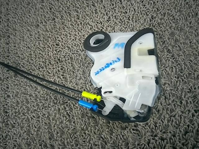 Door Lock Solenoid SUZUKI Wagon R 2014 DBA-MH34S 8221072M04 — photo 3
