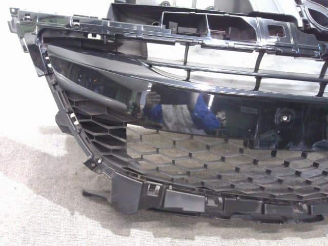 Radiator Grille MAZDA Axela 2012 DBA-BL5FP — photo 3