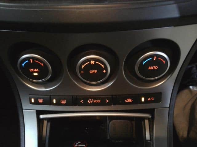 A/C Control Panel MAZDA Axela 2012 DBA-BL5FP B44F61190A — photo 5