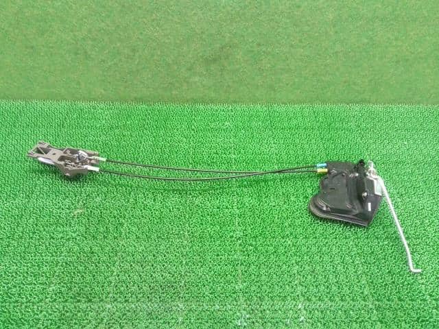 Door Lock Solenoid SUZUKI Alto 2014 DBA-HA35S 8231072M01 — photo 2
