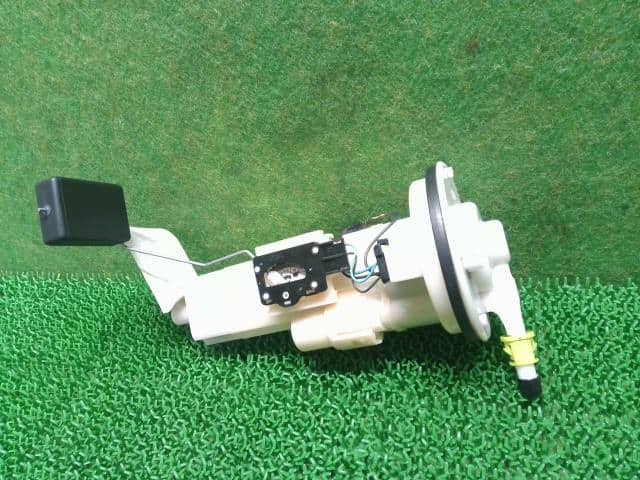 Fuel Pump SUZUKI Alto 2014 DBA-HA35S 1510082882 — photo 2