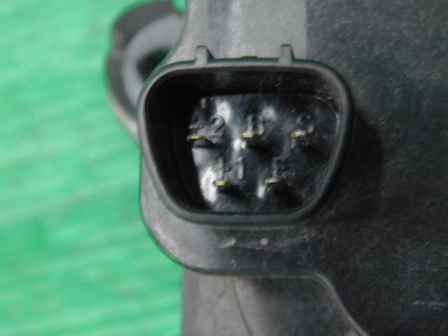 Front Wiper Motor TOYOTA Sprinter Trueno 1998 GF-AE111 — photo 3