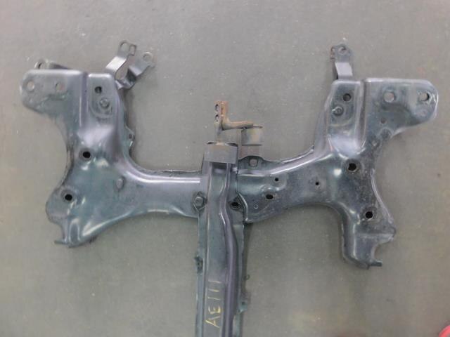 Front Member TOYOTA Sprinter Trueno 1998 GF-AE111 — photo 2